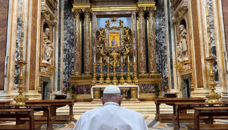 El Vaticano dio detalles de cómo será la tumba de Francisco y dónde será emplazada dentro de la iglesia