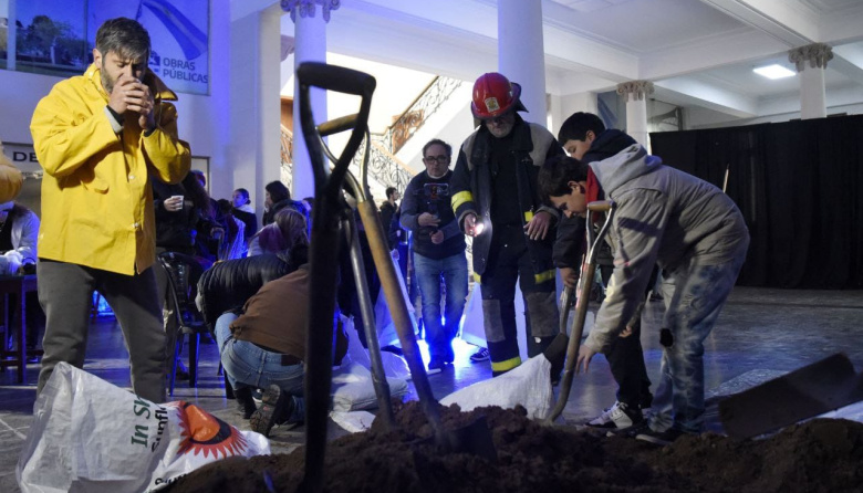 Emotiva recreación de “La noche de las palas” en el aniversario