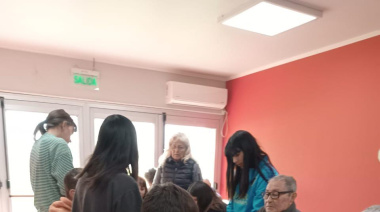 Integrantes del programa “Ecopibes” visitaron nuevamente el Hogar Inchauspe y realizaron actividades con adultos mayores