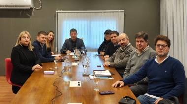 “Avenida del centro”: la UCR bonaerense avanzará en un espacio sin el PRO y LLA
